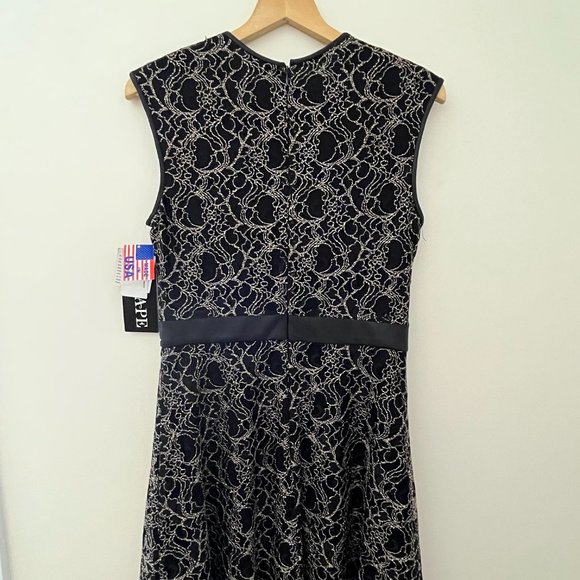 XSCAPE Black  / Beige Lace Overlace   Cocktail Dress - Picture 3 of 8